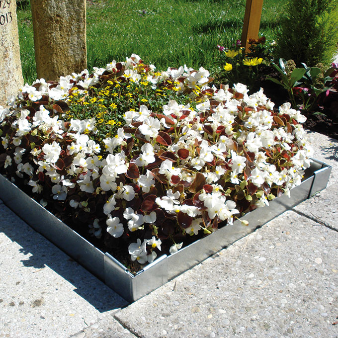 Grabeinfassung Stahl verzinkt 125 x 75 cm