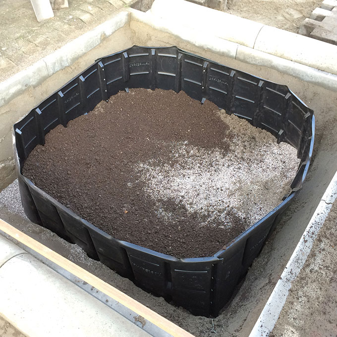 Wurzelführungsplatten HDPE 2 mm, 220 cm lang 57 cm hoch