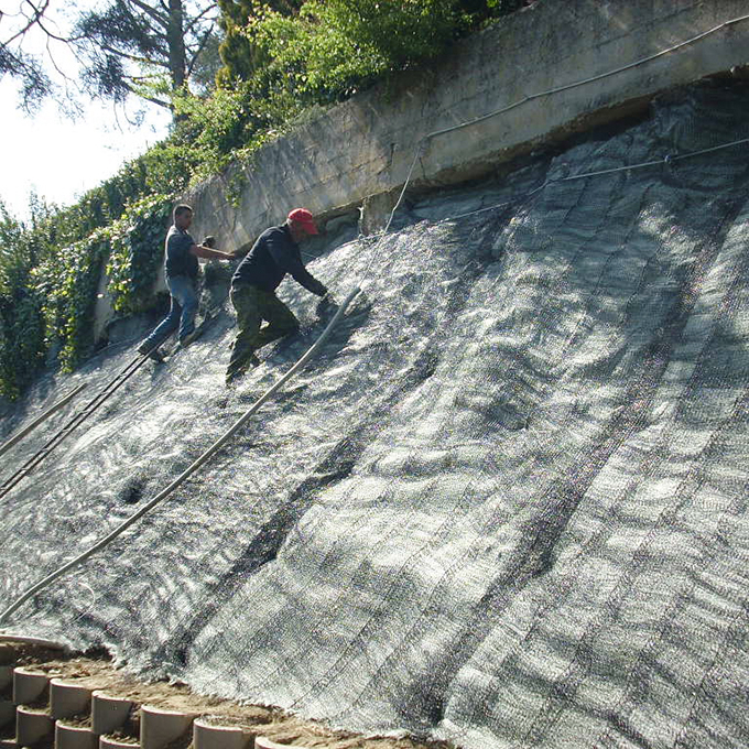 Erosionsschutz-Begrünungsmatte vorbesät 400 g/m2, 205 cm breit, Rolle à 50 m