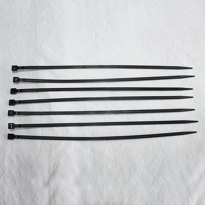 Attache-câbles 200 x 3.6 mm, noir, sachet de 100 pièces